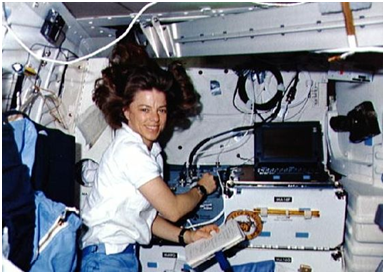 dunbar space resnik bonnie shuttle nasa sts astronaut judith kappa delta astronauts jewish challenger notable sigma iota washington dr kds